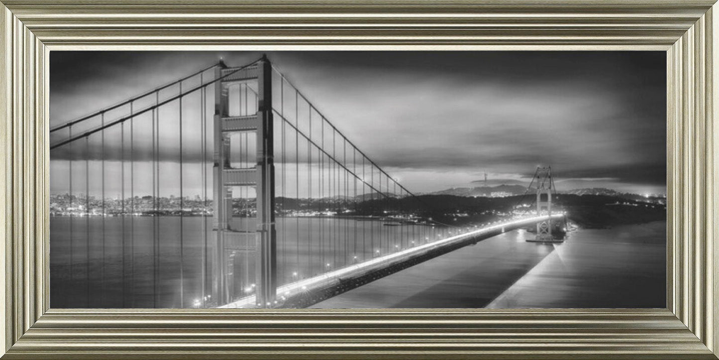 Golden Gate Bridge, San Francisco - Black and White