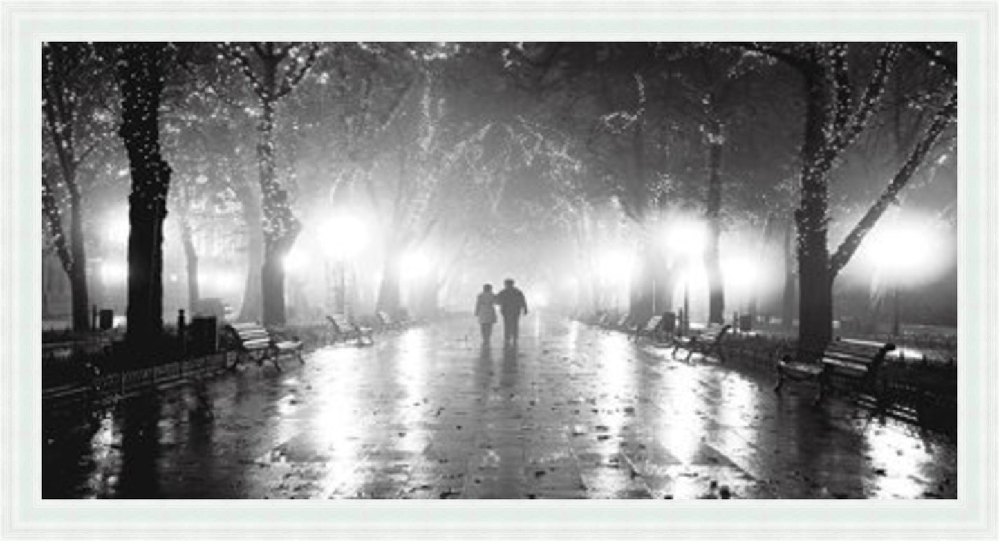 Lovers Walk (BW) Liquid Art