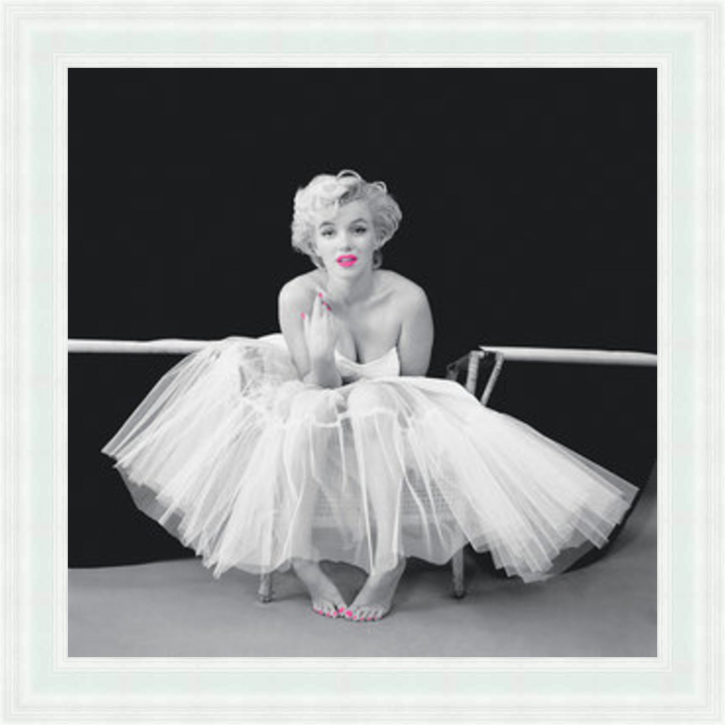 Marilyn Tutu - Colour Splash Liquid Art
