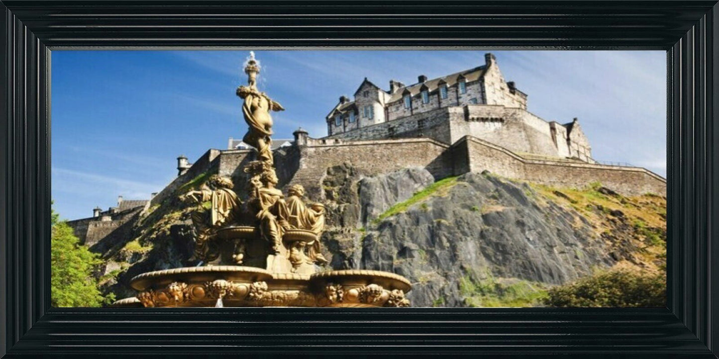 Edinburgh Castle and Fountain