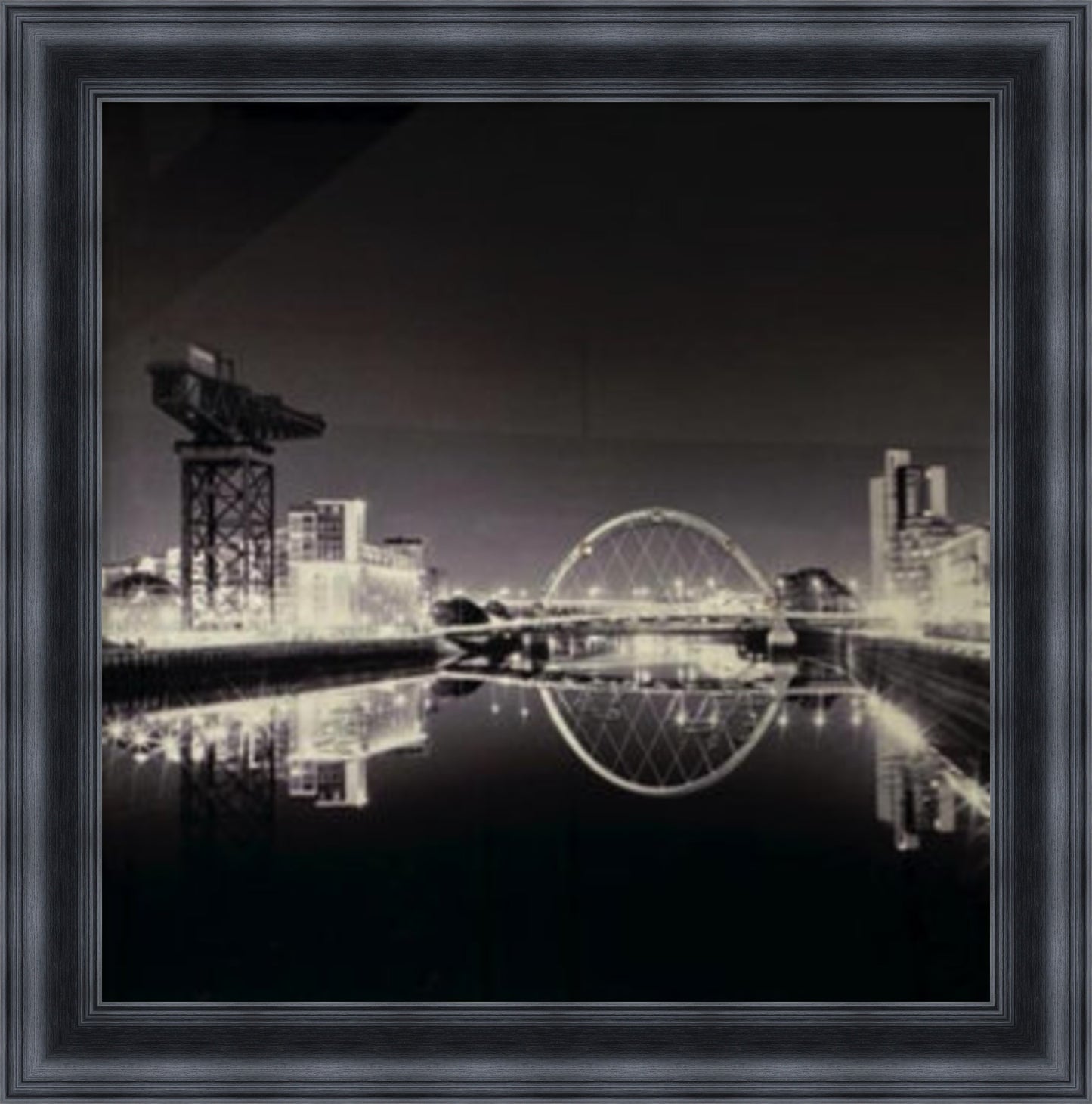 Glasgow Skyline - Black & White - Slim Frame