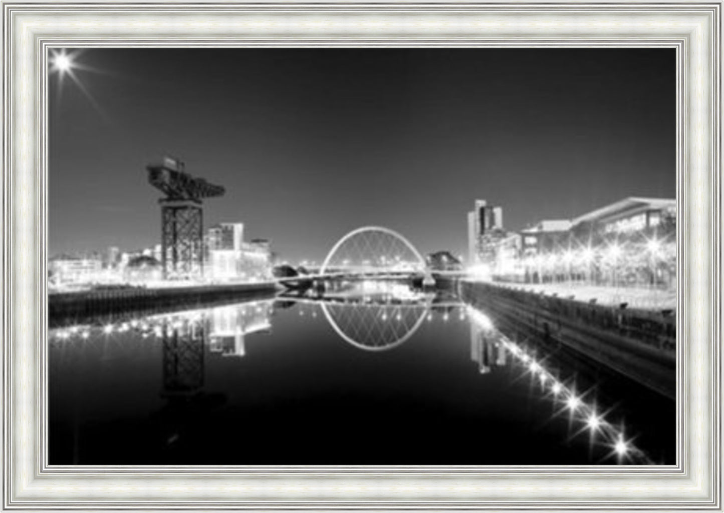 Glasgow Skyline - Black & White - Slim Frame