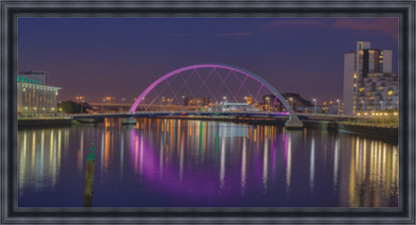 Nightfall at the Squinty Bridge, Glasgow - Colour Burst - Slim Frame